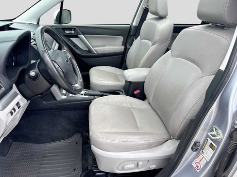 Used 2014 Subaru Forester 2.5i Touring AWD/4WD image 15