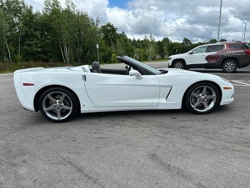 Used 2008 Chevrolet Corvette Convertible w/ Preferred Equipment Group RWD image 6