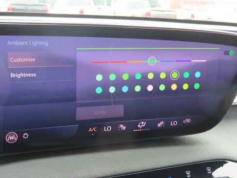 Used 2026 Buick Enclave Preferred AWD/4WD image 36
