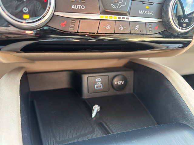Used 2022 Ford Escape SEL w/ Technology Package AWD/4WD image 49