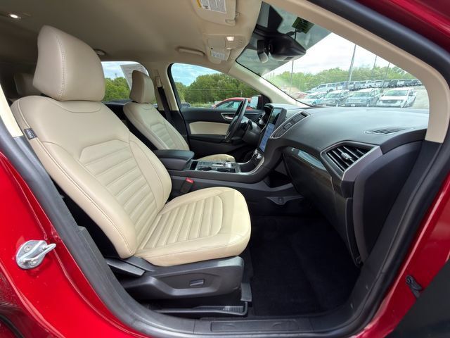 Used 2024 Ford Edge SEL w/ Convenience Package AWD/4WD image 9