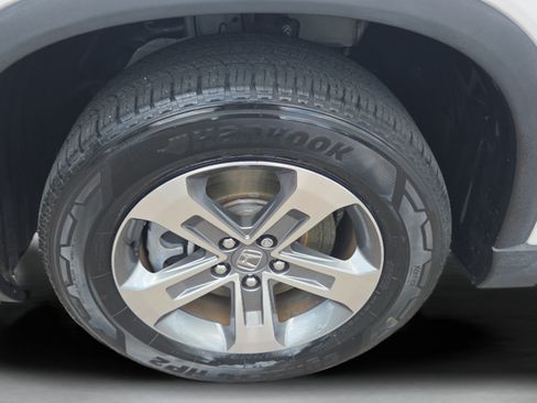 Certified 2024 Honda Pilot EX-L image 10
