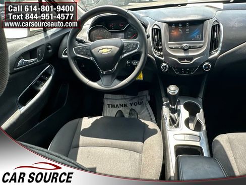 Used 2016 Chevrolet Cruze LT FWD image 13