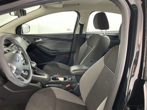 Used 2014 Ford Focus SE FWD image 13