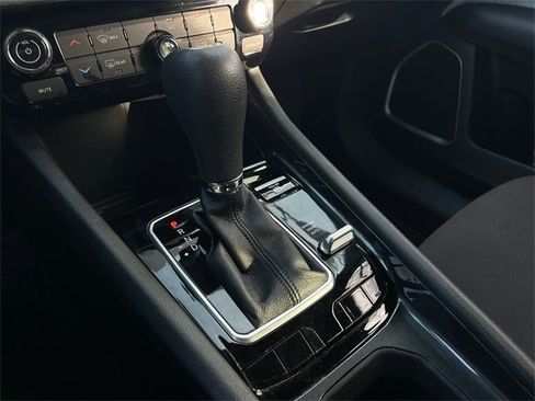 Used 2023 Jeep Compass Sport image 17