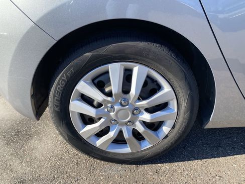 Used 2016 Hyundai Elantra GT image 19