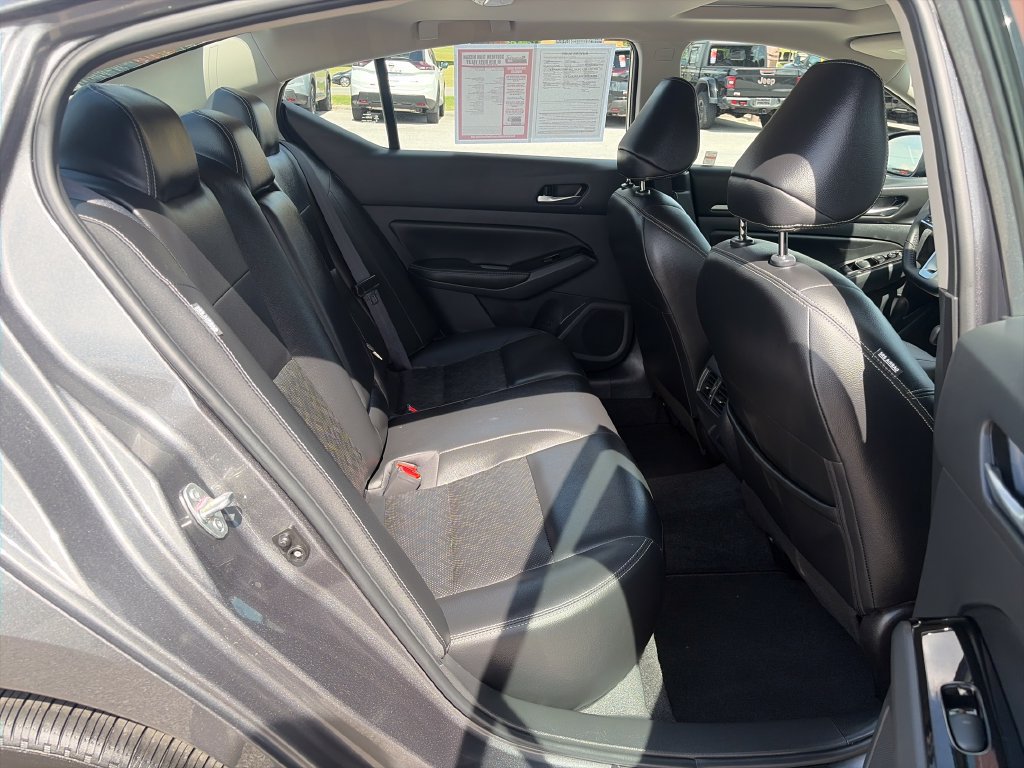 Certified 2025 Nissan Altima 2.5 SL FWD image 41