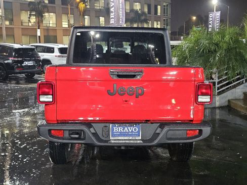 New 2026 Jeep Gladiator Sport image 6