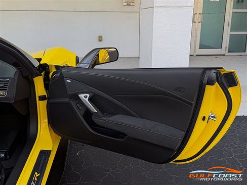 Used 2016 Chevrolet Corvette Z06 w/ C7.r Special Edition RWD image 37
