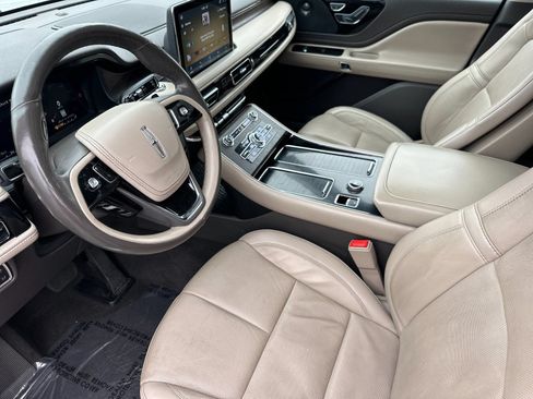 Certified 2021 Lincoln Aviator Reserve w/ Equipment Group 201A AWD/4WD image 9