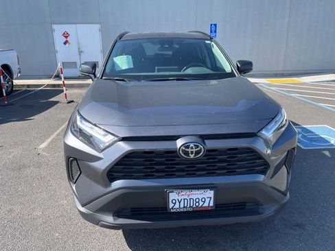 Used 2025 Toyota RAV4 LE AWD/4WD image 2