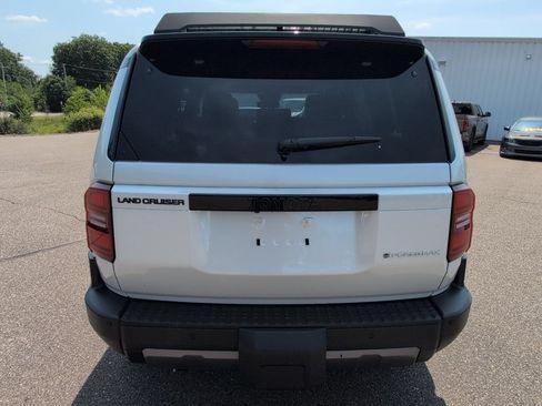 Used 2027 Toyota Land Cruiser w/ Premium Package AWD/4WD image 6