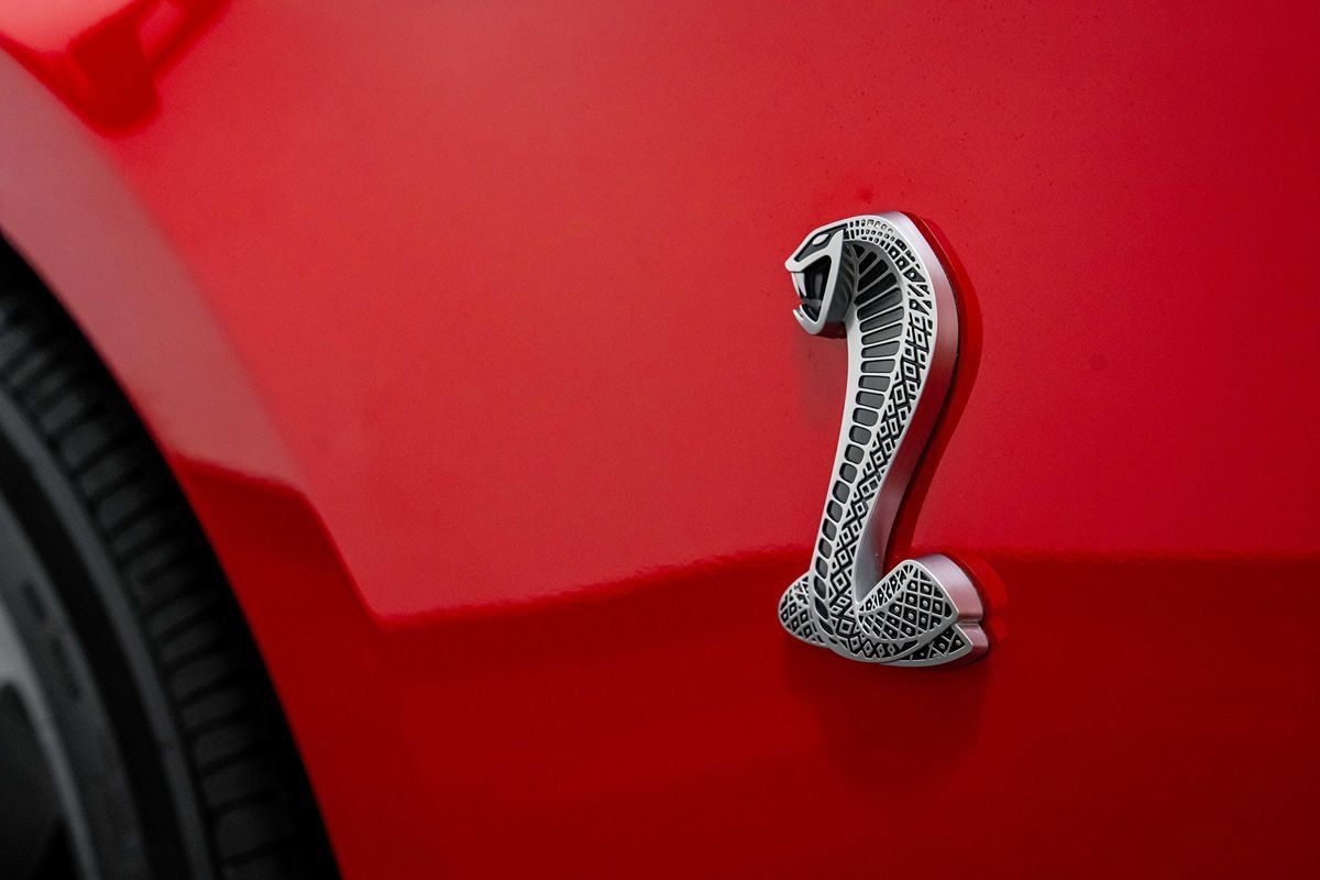 Used 2012 Ford Mustang Shelby GT500 RWD image 15