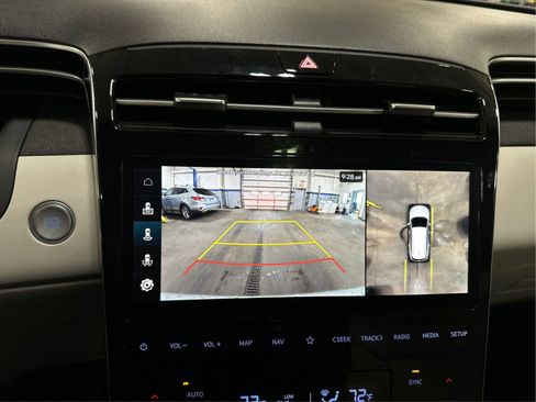 Certified 2023 Hyundai Tucson Limited AWD/4WD image 16