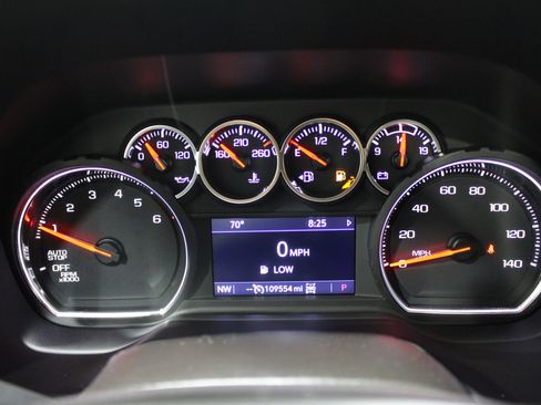 Used 2021 Chevrolet Suburban RST w/ Luxury Package AWD/4WD image 13