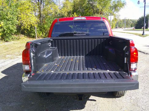 Used 2023 Toyota Tacoma SR5 image 11