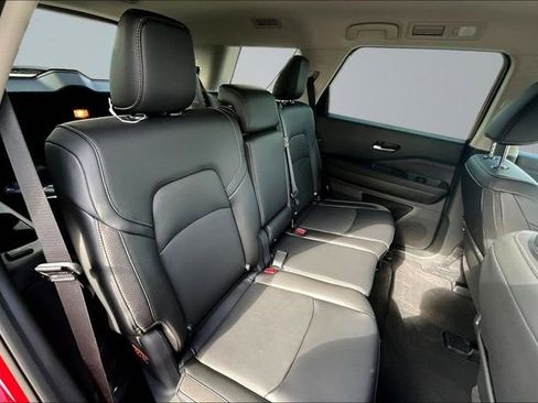 New 2026 Nissan Pathfinder SL AWD/4WD image 10