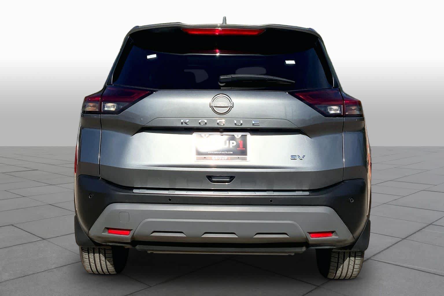 Used 2023 Nissan Rogue SV w/ SV Premium B Package FWD image 5