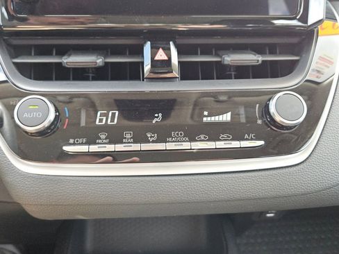 Used 2024 Toyota Corolla LE image 19