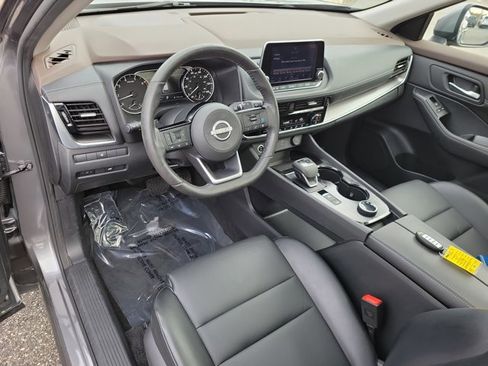 Used 2022 Nissan Rogue SV w/ SV Premium Package image 20