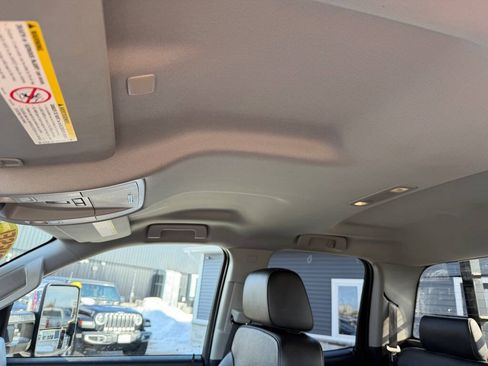 Used 2018 GMC Sierra 2500 SLT w/ Snow Plow Prep Package AWD/4WD image 18
