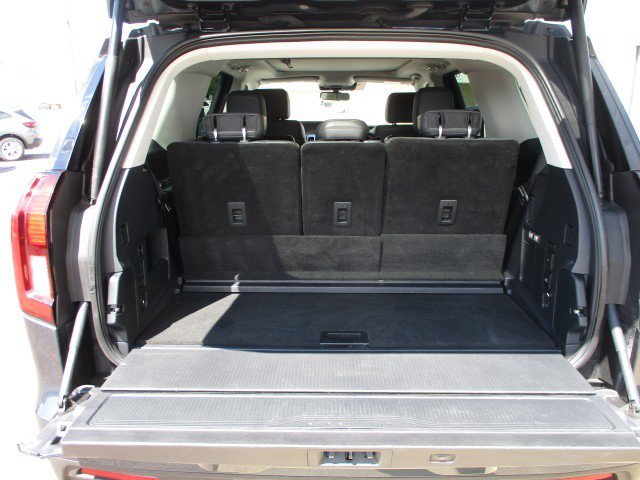Used 2025 Ford Expedition Active AWD/4WD image 8