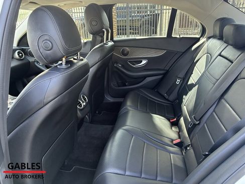 Used 2017 Mercedes-Benz C 300 Sedan image 26