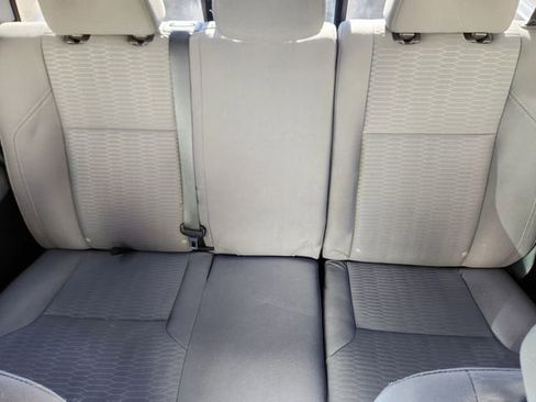 Used 2019 Toyota Tacoma SR image 16