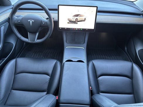 Used 2022 Tesla Model 3 Long Range AWD/4WD image 18