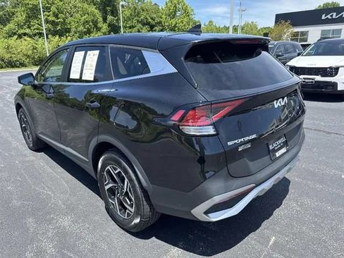 Certified 2023 Kia Sportage LX AWD/4WD image 4