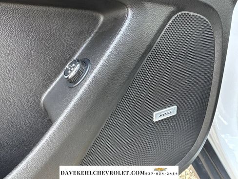 Used 2023 Chevrolet Traverse RS FWD image 11