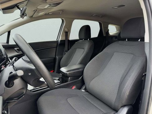 Used 2023 Kia Sportage LX image 19