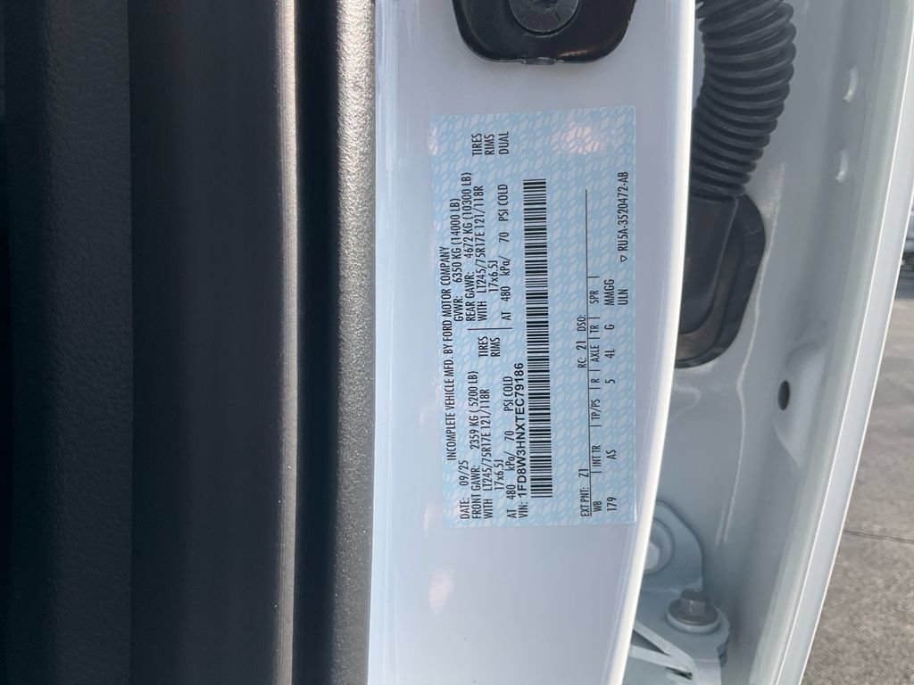 New 2026 Ford F350 XL w/ XL Chrome Package AWD/4WD image 18