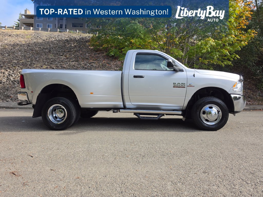 Used 2017 RAM 3500 Tradesman w/ Chrome Appearance Group AWD/4WD image 4