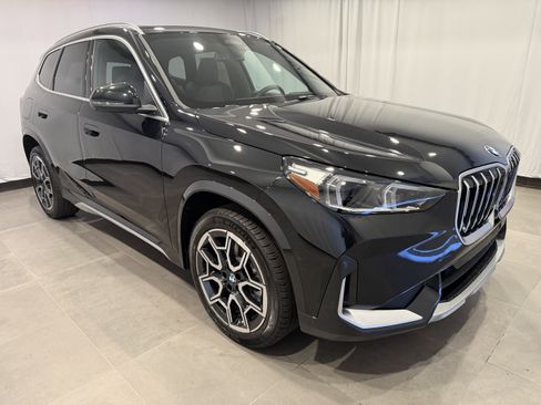 New 2026 BMW X1 xDrive28i w/ Technology Package image 3