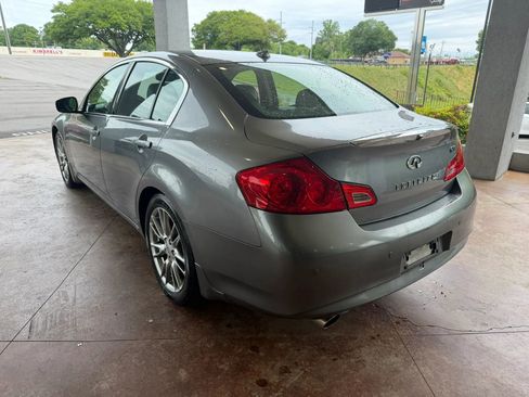 Used 2010 INFINITI G37 Journey w/ Premium Pkg RWD image 4