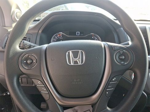 Used 2018 Honda Ridgeline Sport image 18