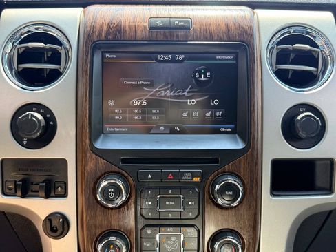 Used 2013 Ford F150 Lariat w/ Mid Equipment Group AWD/4WD image 27
