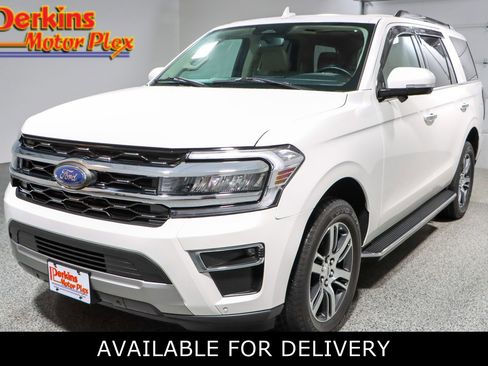 Used 2022 Ford Expedition Limited image 1