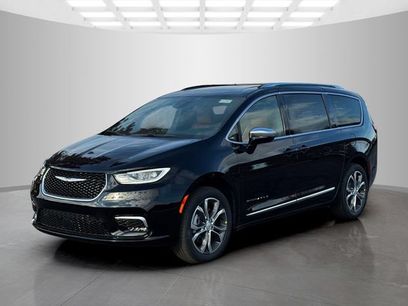 New 2026 Chrysler Pacifica Pinnacle
