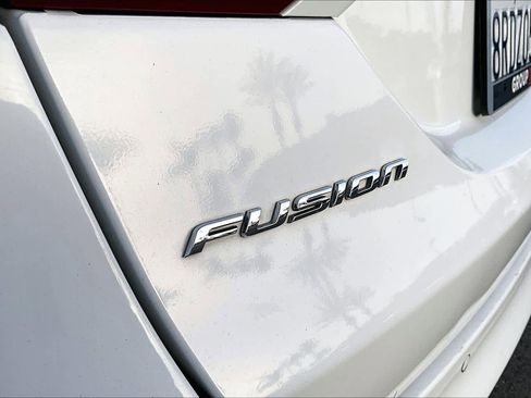Used 2014 Ford Fusion Titanium image 9