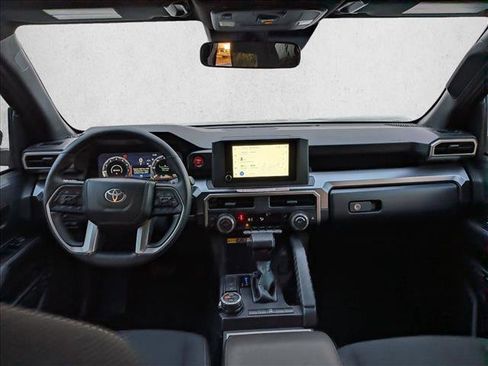 Certified 2025 Toyota 4Runner TRD Off-Road image 18