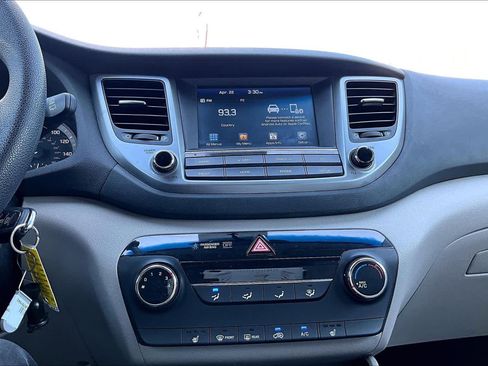 Used 2018 Hyundai Tucson SEL AWD/4WD image 35
