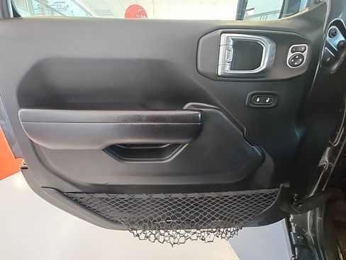 Used 2021 Jeep Wrangler Unlimited Sport image 18