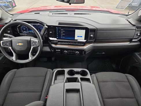 Used 2025 Chevrolet Silverado 1500 LT image 17