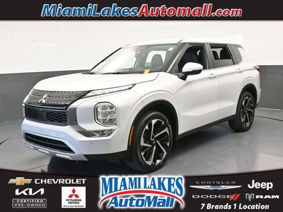 Used 2023 Mitsubishi Outlander SE