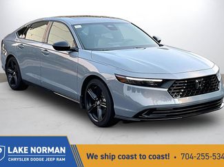 Used 2025 Honda Accord Sport video 1