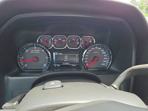 Used 2018 Chevrolet Silverado 1500 LT w/ Rally 2 Edition AWD/4WD image 9
