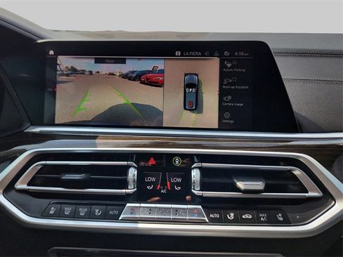 Used 2021 BMW X7 xDrive40i w/ Premium Package image 19