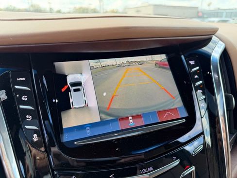 Used 2017 Cadillac Escalade Platinum image 24
